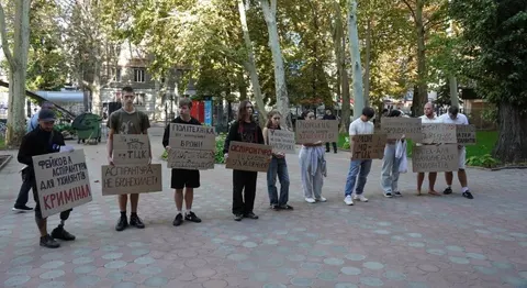Під одеською політехнікою протестують проти вступу посадовців до аспірантури