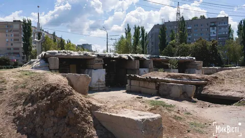 У Миколаєві бліндажі на площі Перемоги залишаться: рішення за військовими