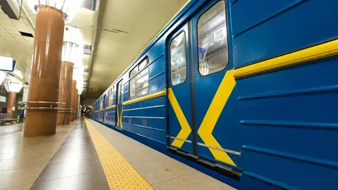 Київське метро під час жовтої тривоги: тест нової схеми руху на зеленій лінії