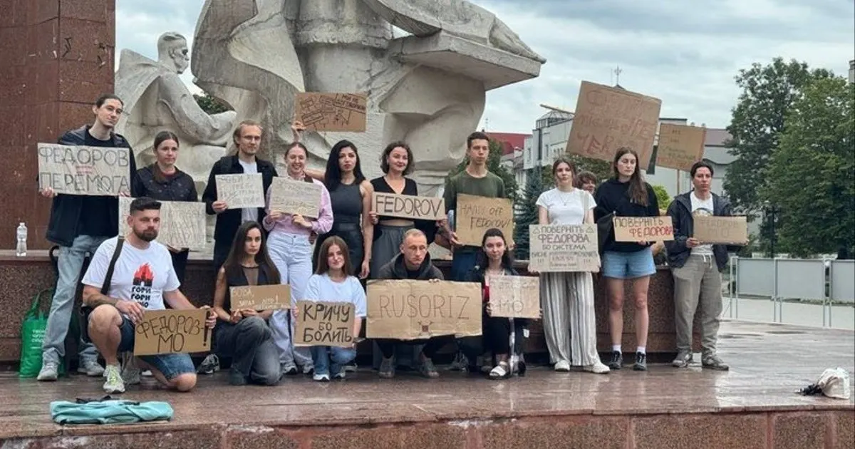 12-й день протестів за повернення Федорова на посаду міністра оборони