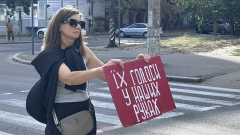 У Миколаєві близько 100 людей вийшли на акцію-нагадування про військовополонених та зниклих безвісти