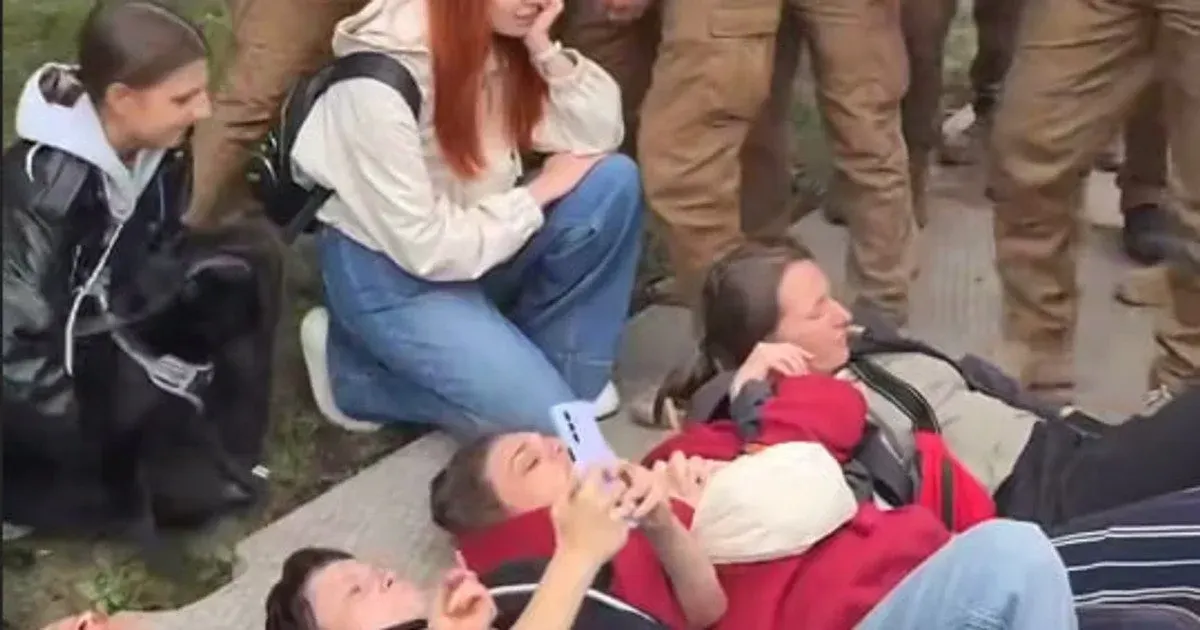 Теремки: муніципальна охорона відтісняла протестувальників, Київтеплоенерго заперечує нову вирубку