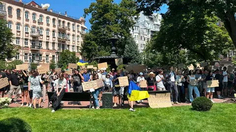 У дев'яти містах України 31 липня проведуть протестну ходу за оборонні реформи