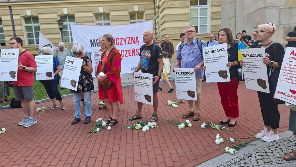 Зеленський анонсує контакти щодо ППО, у Польщі протести: головне за 10 серпня