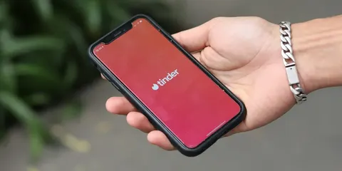 Tinder тестує офлайн-заходи, щоб зупинити падіння аудиторії