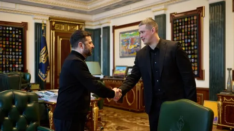 Довіра до Зеленського впала до 55% на тлі протестів