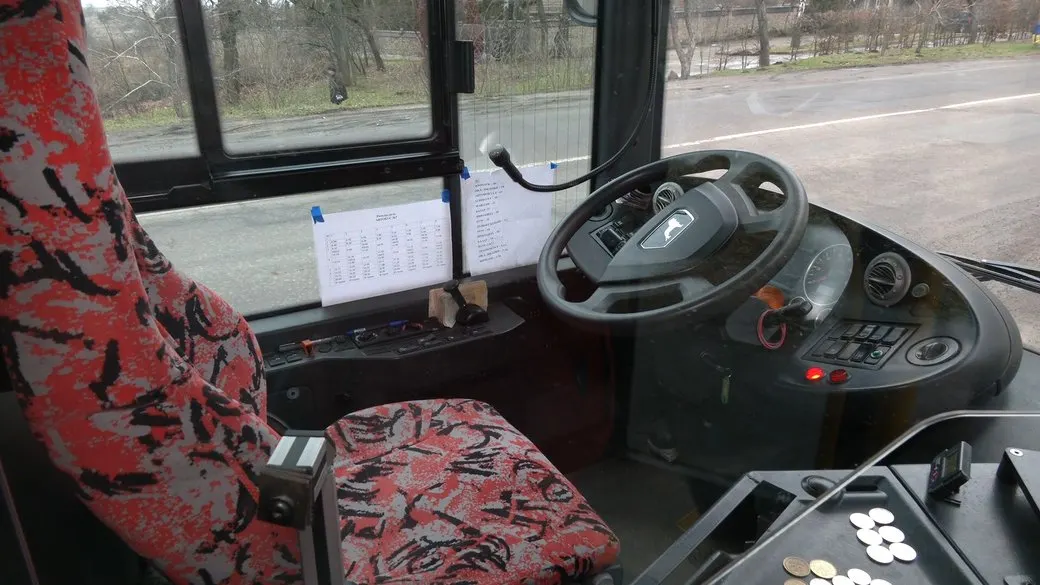 Рівненська міськрада відповіла на петицію про готівку в транспорті
