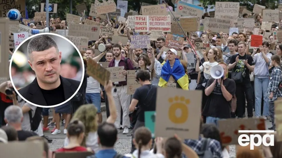 Федоров пояснив, чому не виходить до протестувальників і не повернеться в уряд