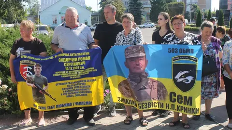 В Олевську вперше провели акцію на підтримку полонених та безвісти зниклих