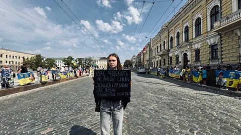 У Кропивницькому автопробігом нагадали про полонених військових