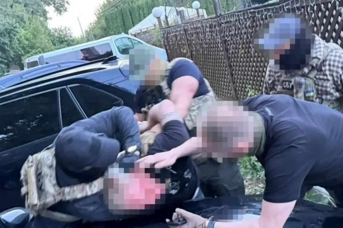 СБУ: ексзаступник голови ДСНС готував теракти та замах на активіста