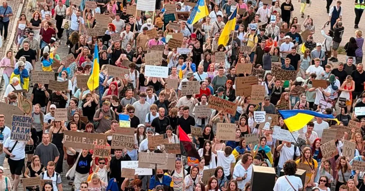 У Києві відновилися протести через відставку Федорова