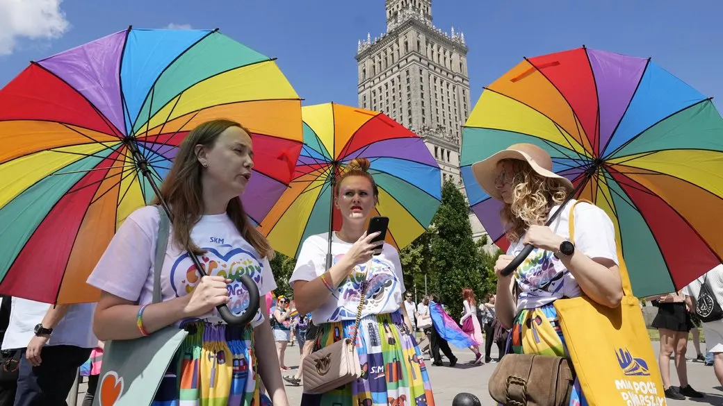 Туреччина: 47 затриманих під час рейдів у гей-барах та серед ЛГБТК+ активістів