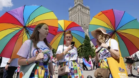 Туреччина: 47 затриманих під час рейдів у гей-барах та серед ЛГБТК+ активістів