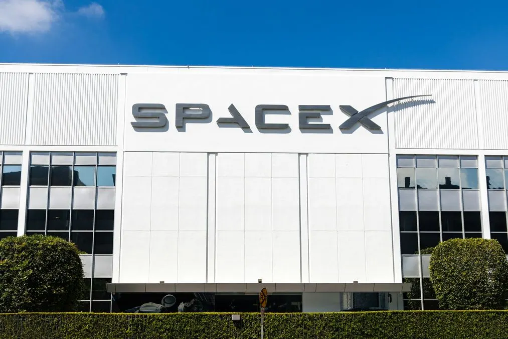 Акції SpaceX впали на 7% після першого квартального звіту
