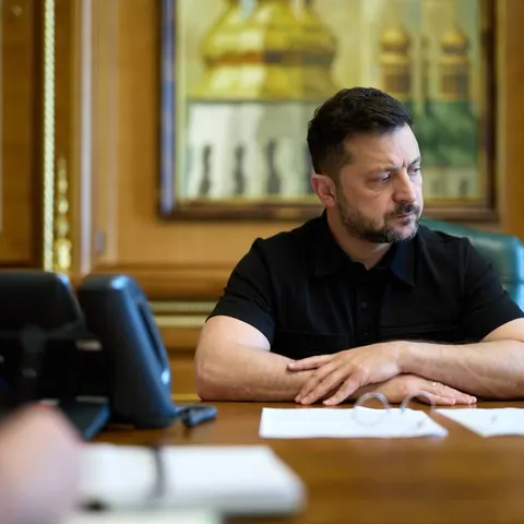 КМІС: рівень довіри до Зеленського впав до 55%, але «обвалу» немає