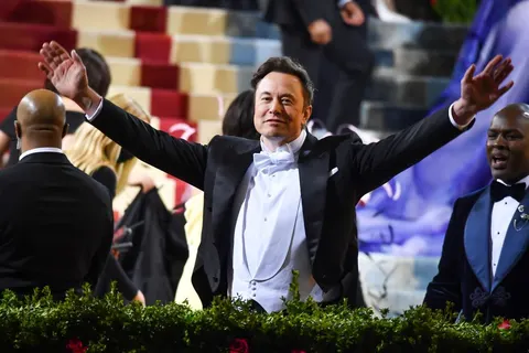 Ілон Маск володіє 48,4% акцій SpaceX: вартість пакета перевищила $900 млрд