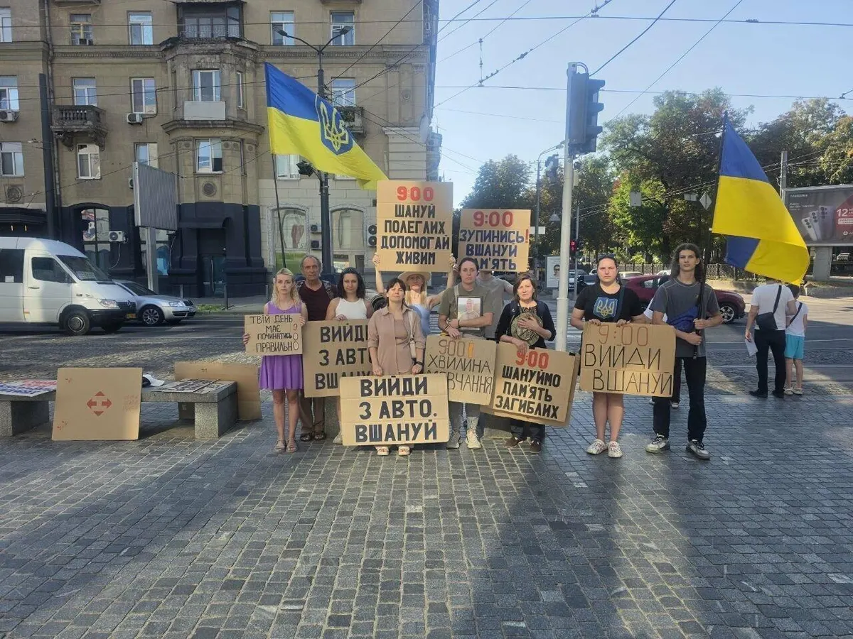 У Дніпрі вшанують загиблих захисників акцією та хвилиною мовчання