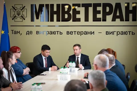 Ветерани вимагають відставки Кіма з Мінвету: він обіцяє результат за рік