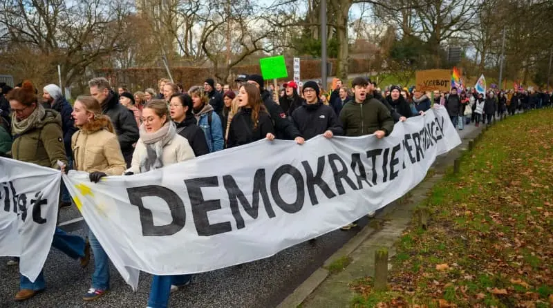 Німеччина готує масові протести проти ультраправих після перемоги АдН