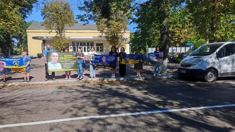 В Олександрівці вшанували безвісти зниклих військових та полонених