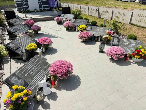 У Новій Скваряві відкрили меморіальні дошки двом загиблим військовим