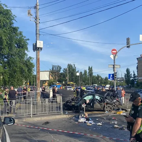 Зеленський відповів на петицію щодо посилення відповідальності за порушення ПДР 