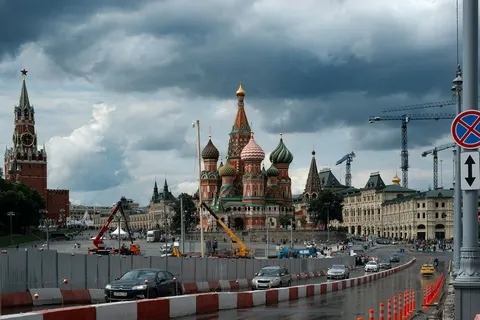 Обвал акцій Ozon та падіння індексу Мосбіржі після атак дронів