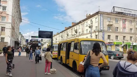У Рівному просять зберегти оплату готівкою у громадському транспорті